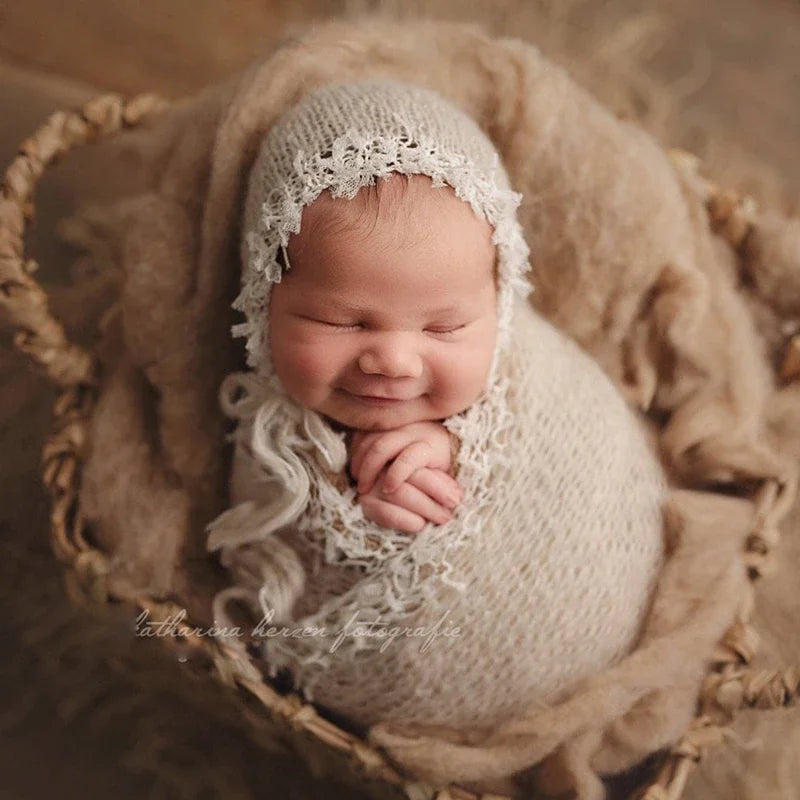 Newborn Knitted Hat & Wrap Set