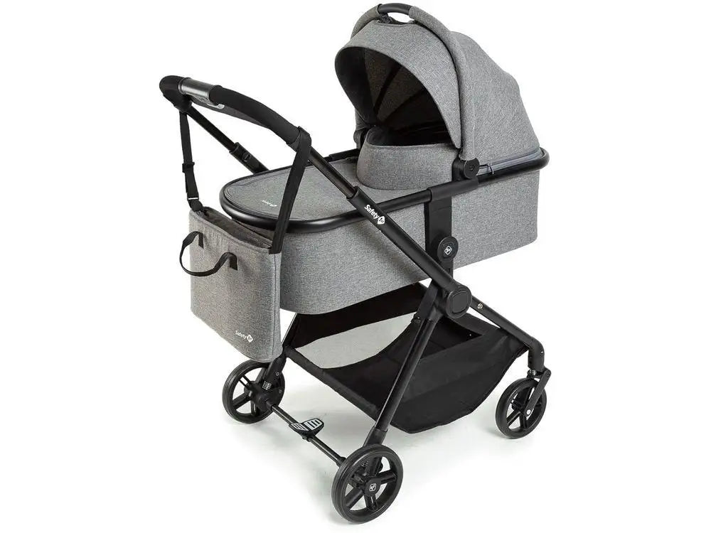 Baby Stroll with Baby Comfort Safety 1st