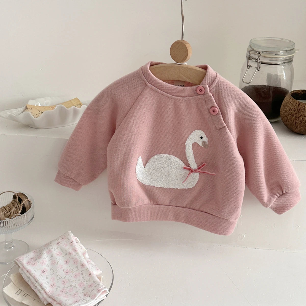 Swan Pattern Pullover Sweatshirt