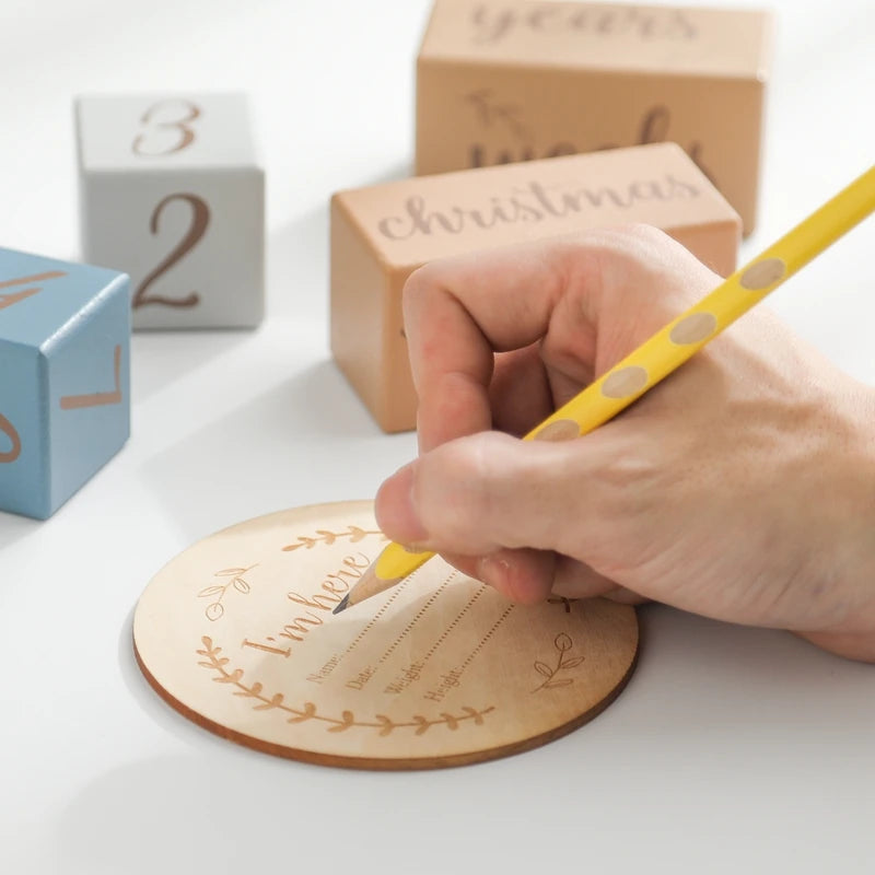 Wooden Baby Milestone Card Set